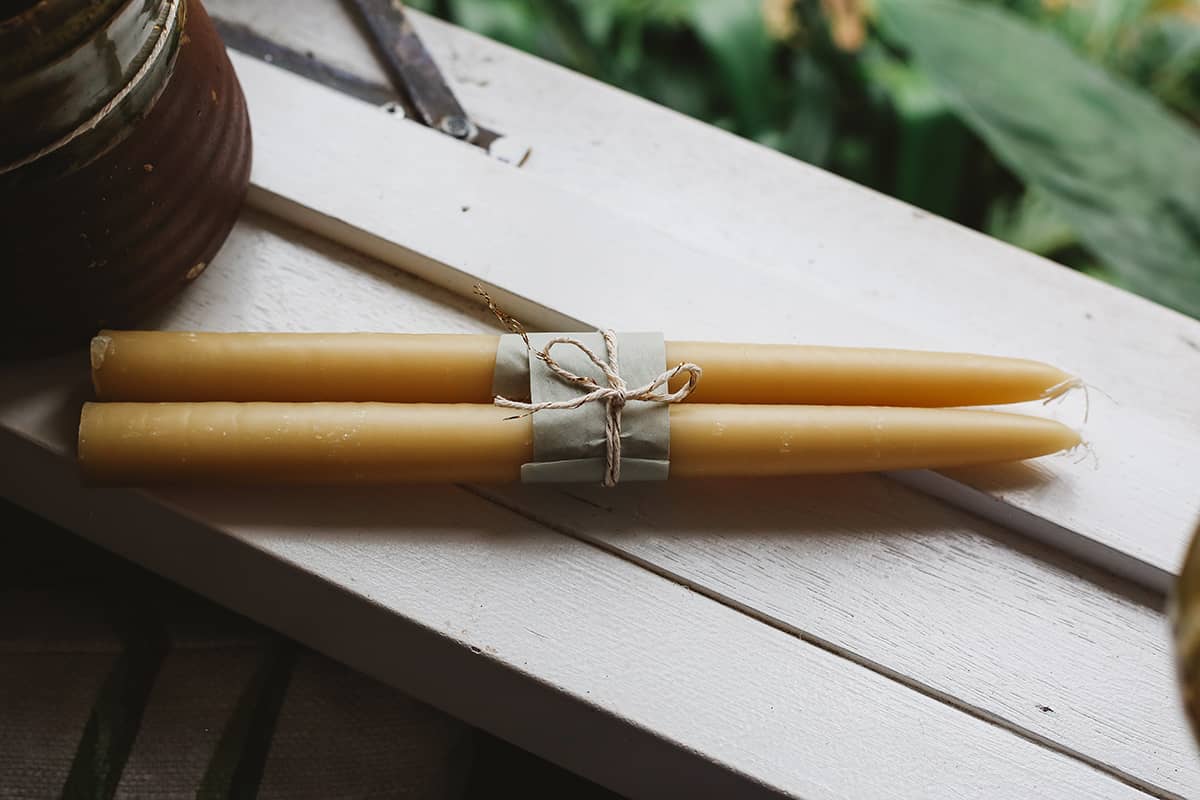 Bundle of two Àine & Co. Bees Wax Candles in "X-Large"