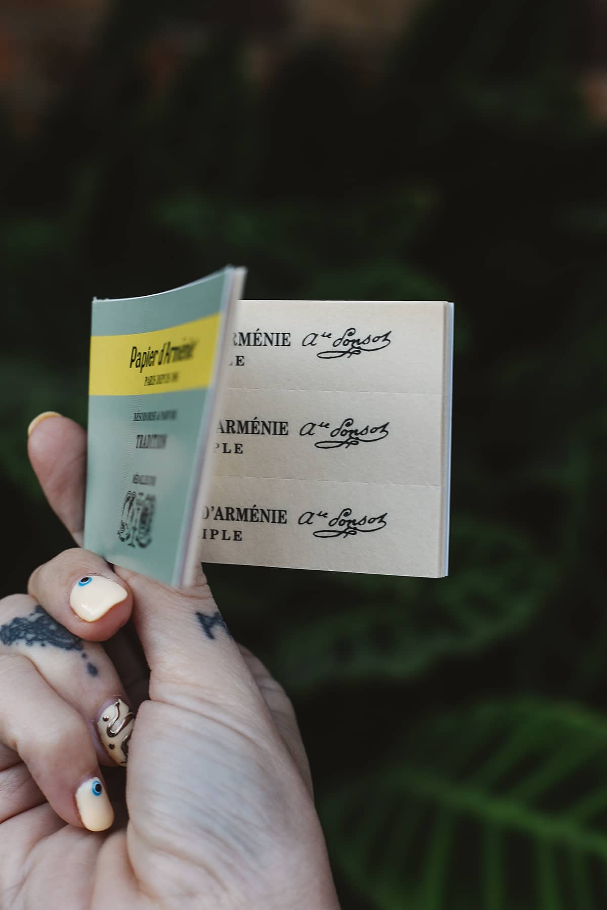 Papier d’Arménie ~ Incense Papers