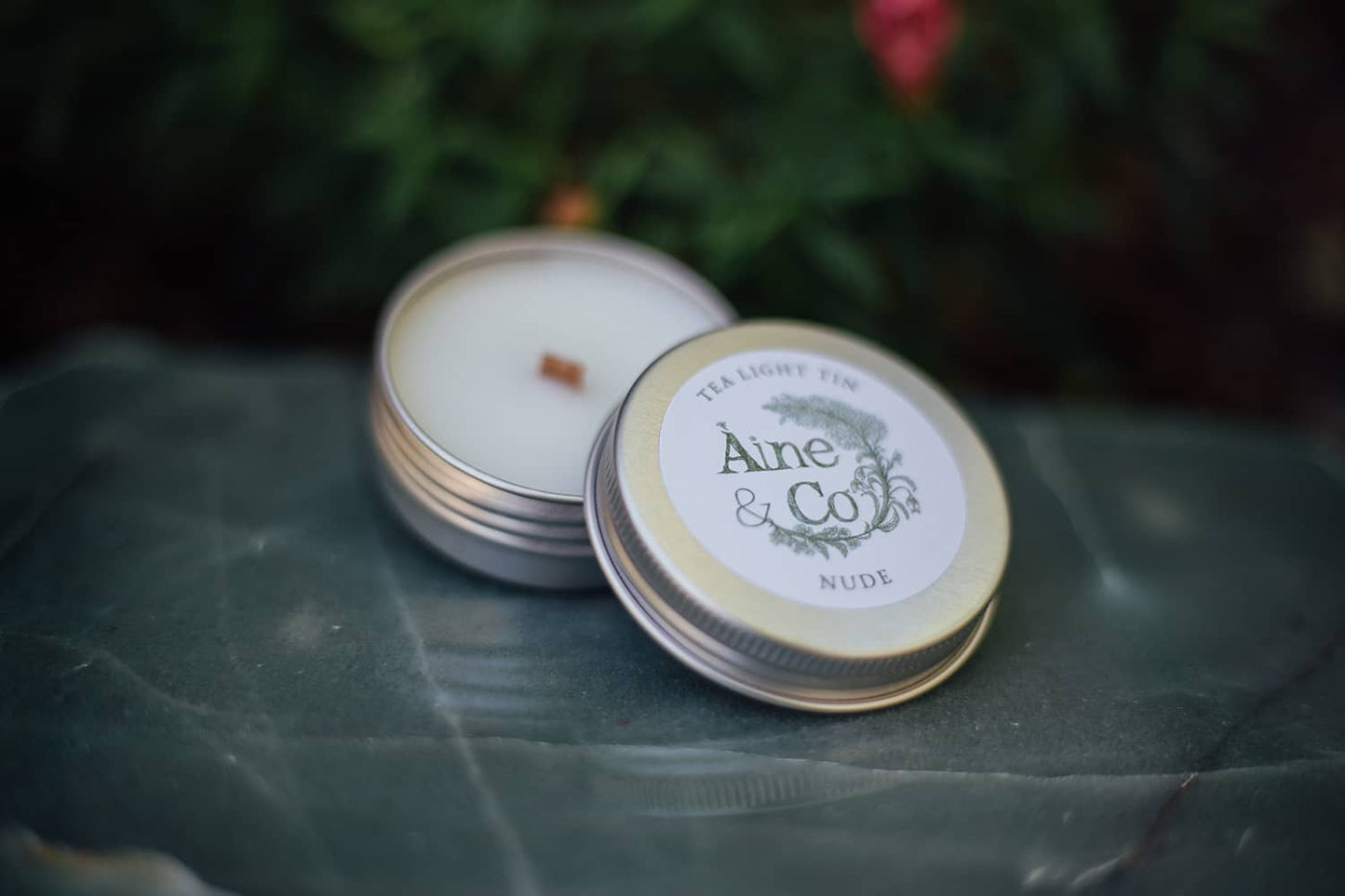 Àine & Co. Tea Light Tin with a wooden wick