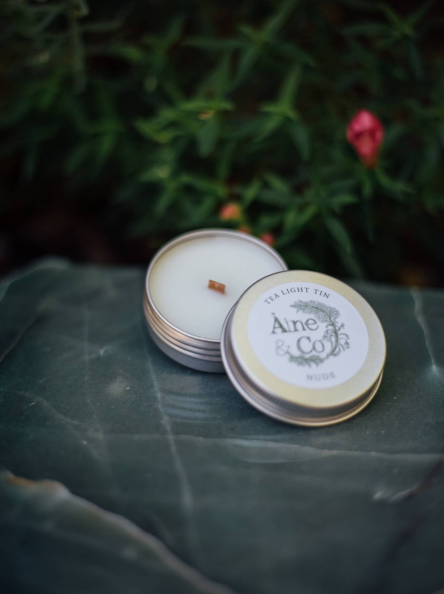 Àine & Co. Tea Light Tin with a wooden wick