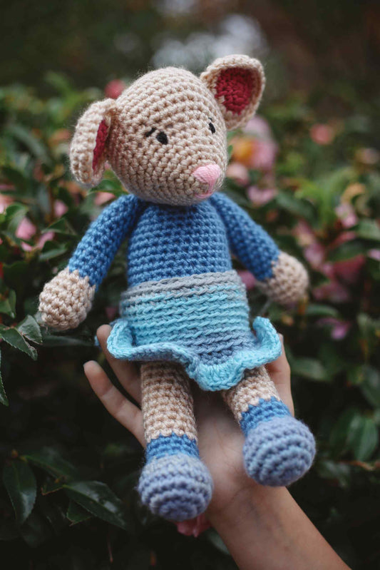 Crochet ~ Daisy The Mouse