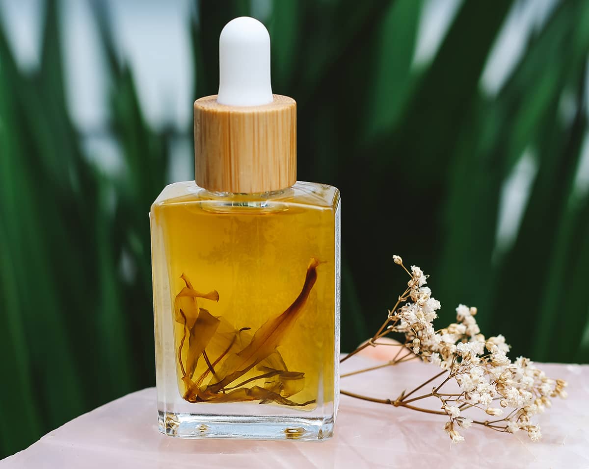 Elixir of Áine – Pure, Natural Hair Oil with botanicals inside